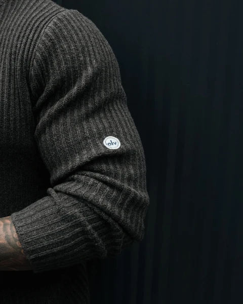 Sweter męski OLAVOGA SASIO 2026 coffe - mawershop