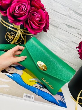 Torebka saszetka z paskiem Salvadore Feretti Milano zielona