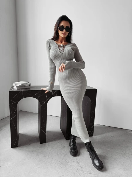 Sukienka OLAVGA OMIKO 2023 szara  – maWer Fashion