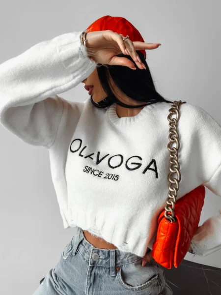 Sweter damski OLAVOGA KARO 2024 ecru  – maWer Fashion