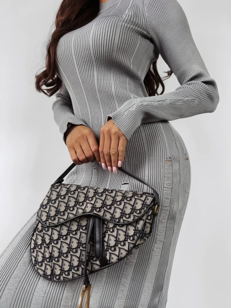 Sukienka OLAVOGA BITSY 2024 szara  –  maWer Fashion