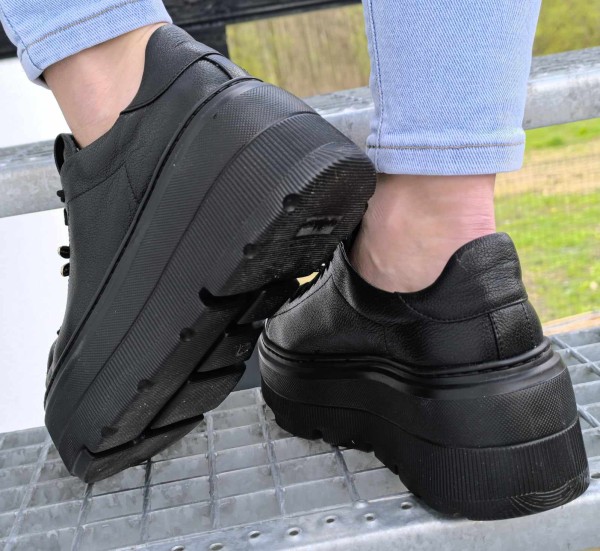 BUTY DAMSKIE SNEAKERSY FARFALLA 1812 czarne - maWer Fashion