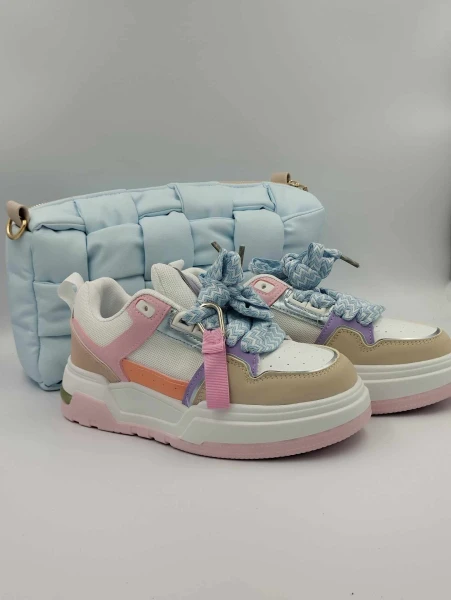 Buty sneakersy damskie z ozdobnym wiązaniem 7565