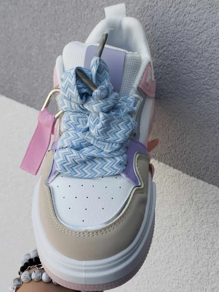 Buty sneakersy damskie z ozdobnym wiązaniem 7565