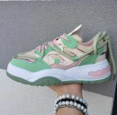Buty sneakersy damskie z ozdobną sznurówką