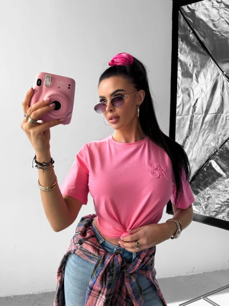 T-shirt damski OLAVOGA SOFT ROSE 2025 różowy - maWer Fashion