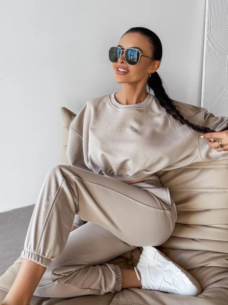 Komplet damski OLAVOGA TIPSY 2025 beżowy - maWer Fashion