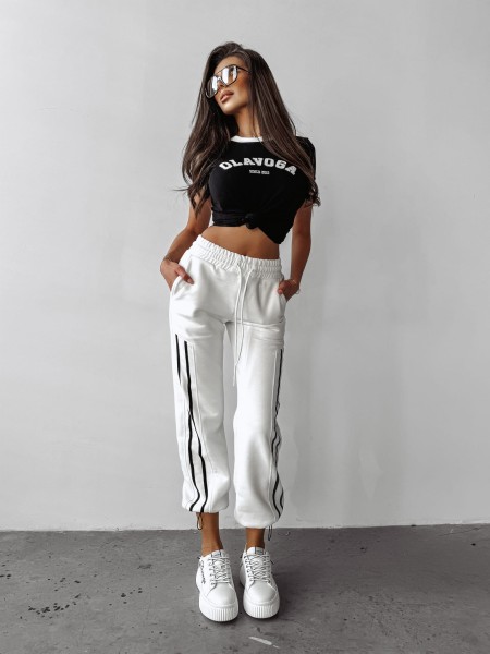 T-shirt damski OLAVOGA MURANI 2025 czarny - maWer Fashion