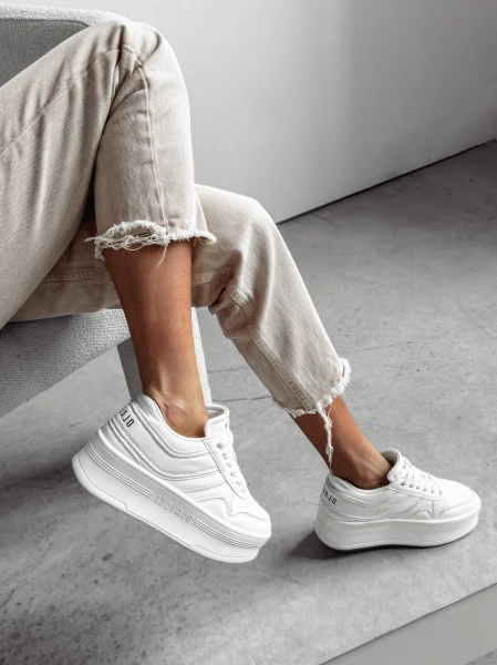 Buty damskie OLAVOGA VENTA białe - maWer Fashion