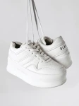 Buty damskie OLAVOGA VENTA białe - maWer Fashion