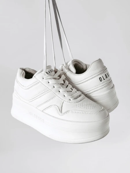 Buty damskie OLAVOGA VENTA białe - maWer Fashion