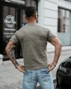 T-shirt męski OLAVOGA SHADOW LUXE 2025 khaki - maWer Fashion
