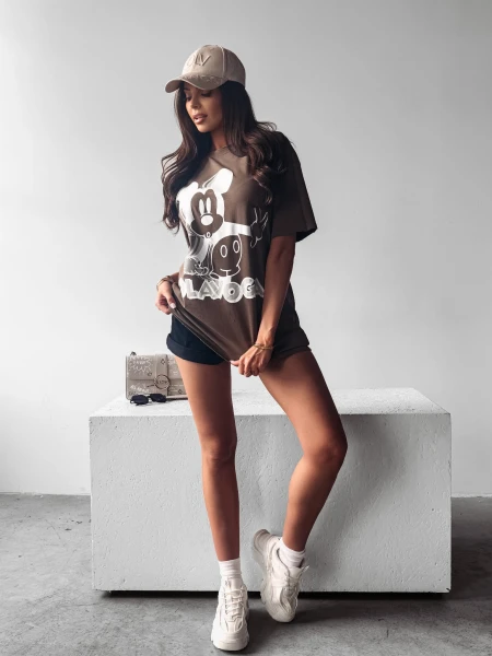 T-shirt damski OLAVOGA BESCO 2025 brązowy - maWer Fashion