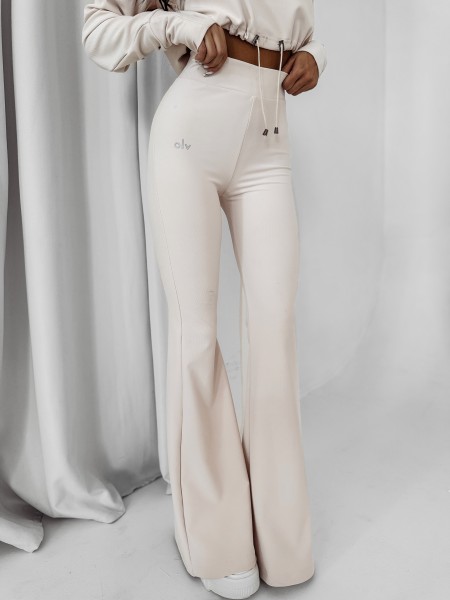 Komplet damski OLAVOGA ASHWOOD 2025 beż - maWer Fashion