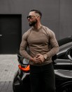 Sweter męski OLAVOGA MEW 2025 ciemny beżowy - maWer Fashion