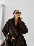 Płaszcz damski OLAVOGA MINO 2025 brąz - maWer Fashion