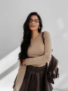Bluzka damska OLAVOGA SIMBI 2025 cappucino - maWer Fashion