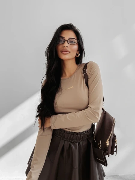 Bluzka damska OLAVOGA SIMBI 2025 cappucino - maWer Fashion
