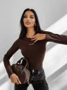 Bluzka damska OLAVOGA SIMBI 2025 brąz - maWer Fashion
