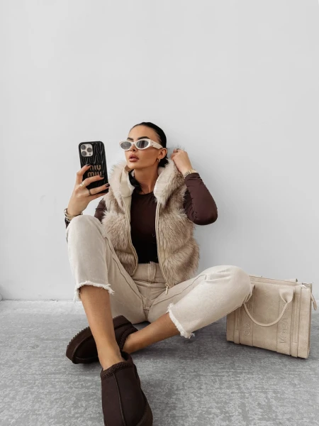 Futrzana kurtka damska OLAVOGA LANIKA 2025 jasny beż - mawershop