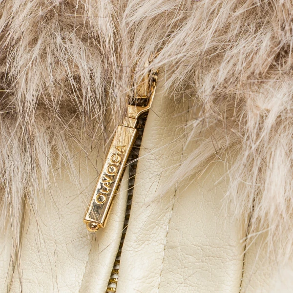 Futrzana kurtka damska OLAVOGA LANIKA 2025 jasny beż - mawershop