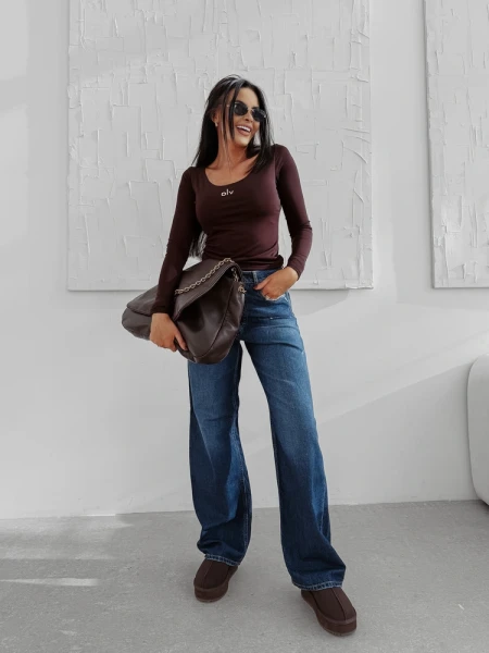 Bluzka damska OLAVOGA HAZZY 2025 brązowa - maWer Fashion