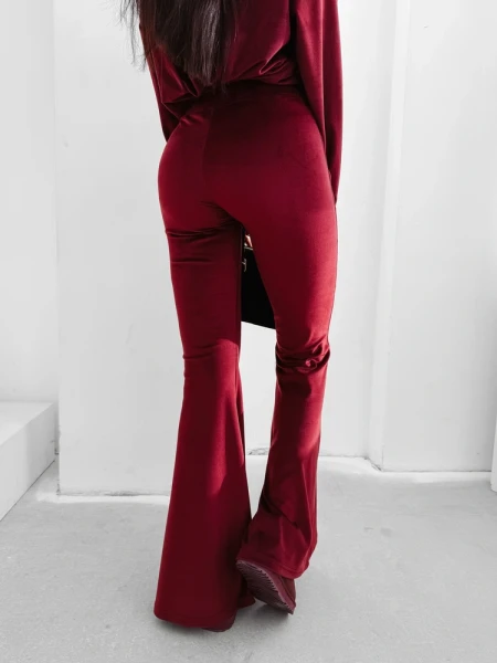 Welurowy komplet damski OLAVOGA VELVET WOOD 2025 bordo - maWer Fashion