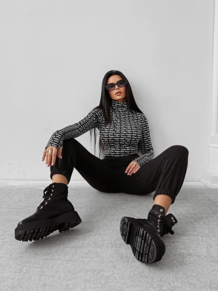 Bluzka damska OLAVOGA COREFIELD 2025 czarna z beżem - maWer Fashion