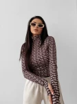 Bluzka damska OLAVOGA COREFIELD 2025 brąz z beżem- maWer Fashion