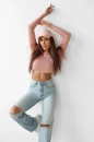 Sweter damski OLAVOGA JACQUELINE 2025 pudrowy róż - maWer Fashion