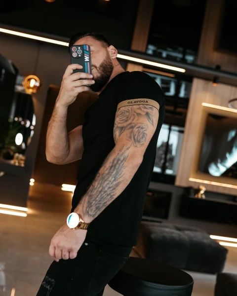 T-shirt męski OLAVOGA RAYSIER 2026 czarny - maWer Fashion