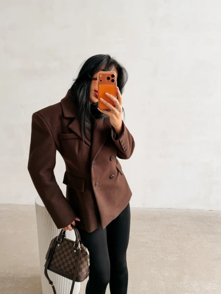 Marynarka damska OLAVOGA HUSH 2026 brąz - maWer Fashion