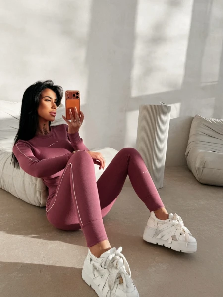 Komplet damski OLAVOGA EASILY 2026 fioletowy - maWer Fashion