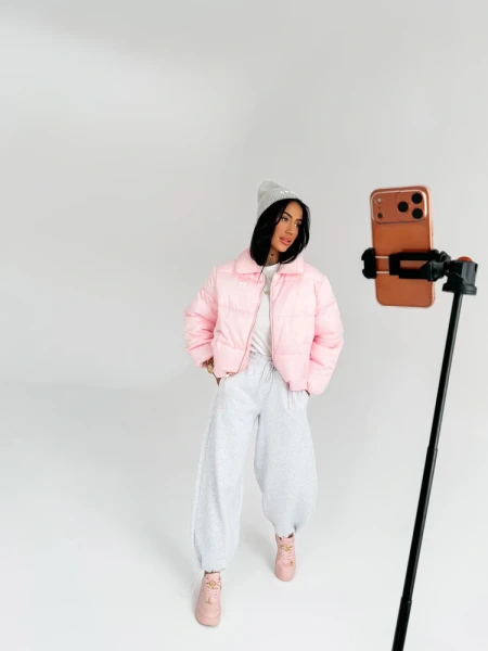 Kurtka damska OLAVOGA YUE SPRING 2026 róż - maWer Fashion
