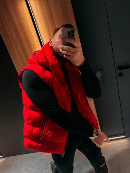 Kamizelka męska OLAVOAGA TAER 2026 czerwona - maWer Fashion