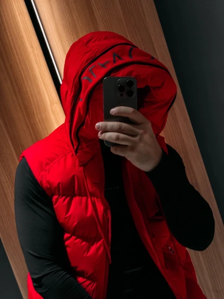 Kamizelka męska OLAVOAGA TAER 2026 czerwona - maWer Fashion