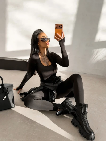 Kombinezon damski OLAVOGA VANTAGE 2026 czarny - maWer Fashion