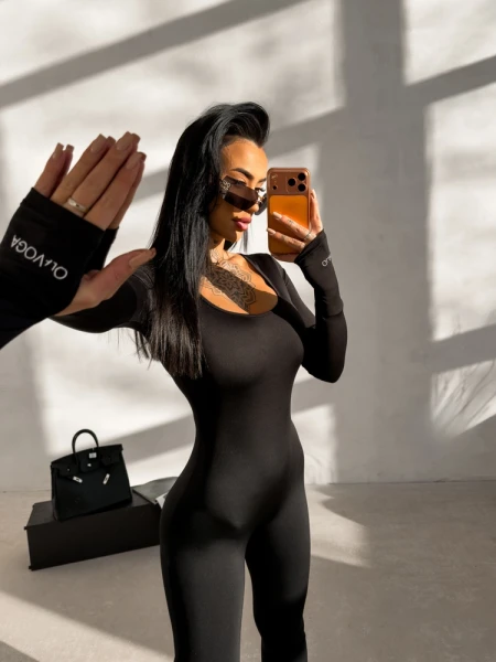 Kombinezon damski OLAVOGA VANTAGE 2026 czarny - maWer Fashion