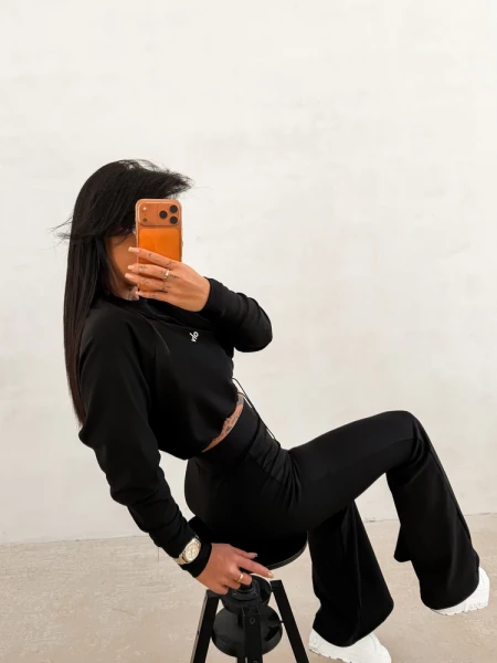 Komplet damski OLAVOGA ASHWAY 2026 czarny - maWer Fashion