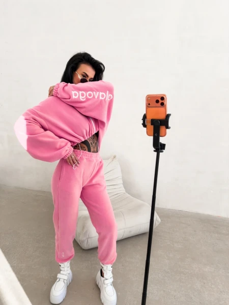 Komplet damski OLAVOGA COZIER 2026 pudrowy róż - maWer Fashion