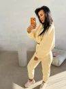Komplet damski OLAVOGA COZIER 2026 kremowy - maWer Fashion