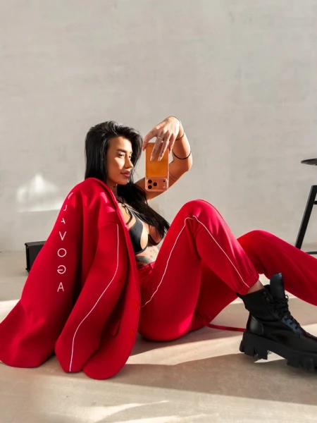 Marynarka damska OLAVOGA REFINE 2026 czerwona - maWer Fashion