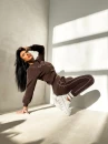 Polarowy komplet damski OLAVOGA LENTO 2026 brąz - maWer Fashion