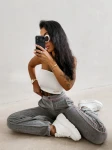Top damski OLAVOGA LEYA 2026 ecru - maWer Fashion