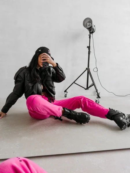 Spodnie damskie OLAVOGA NESA 2026 amarant - maWer Fashion