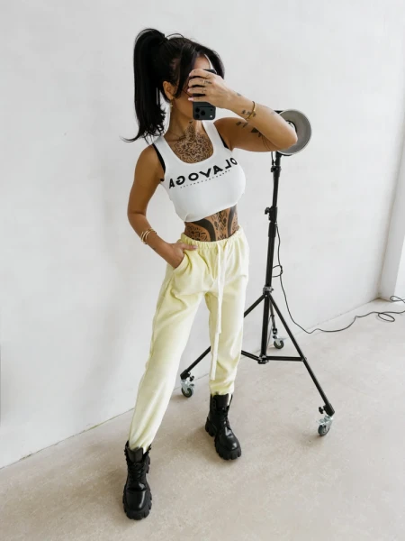Spodnie damskie OLAVOGA NESA 2026 żółte - maWer Fashion