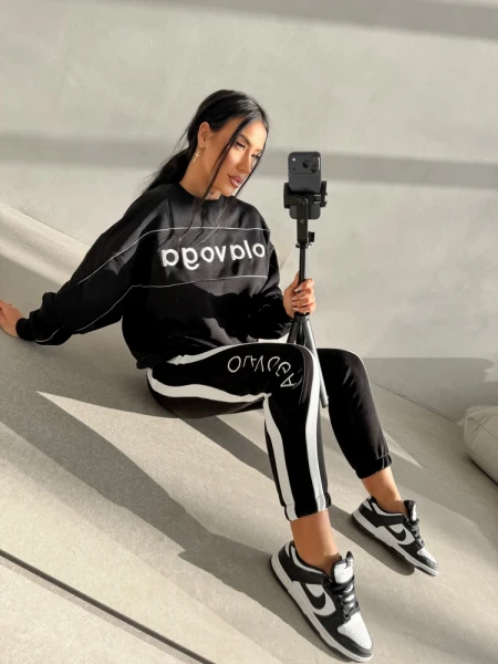 Bluza damska OLAVOGA MELLOW 2026 czarna - maWer Fashion