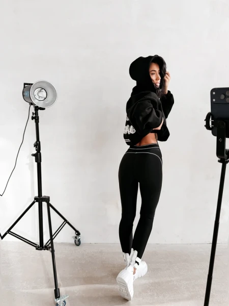 Legginsy damskie OLAVOGA GLITZ 2026 czarne - maWer Fashion