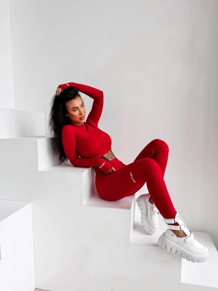 Komplet damski OLAVOGA DULCE 2026 czerwony - maWer Fashion