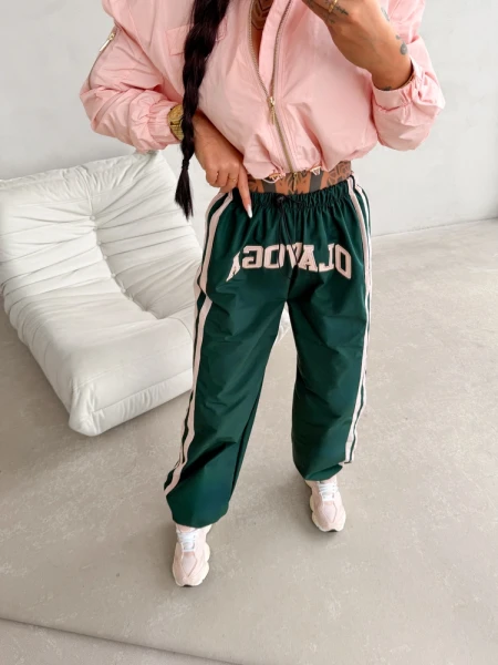 Spodnie damskie OLAVOGA DANCE 2026 głęboka zieleń - maWer Fashion